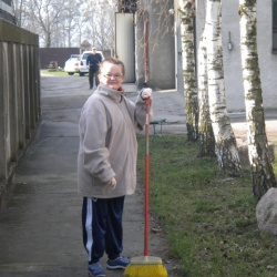 Dziumdzia musi sprzątać :-)